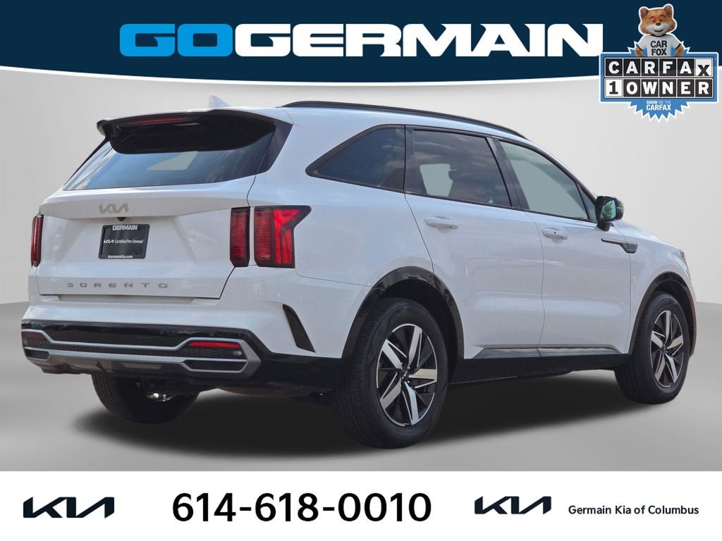 Used 2022 White Kia S image 7