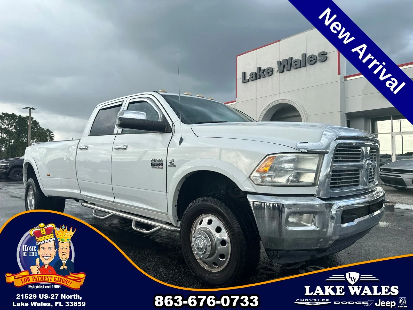 Used 2011 White Ram Laramie image 1