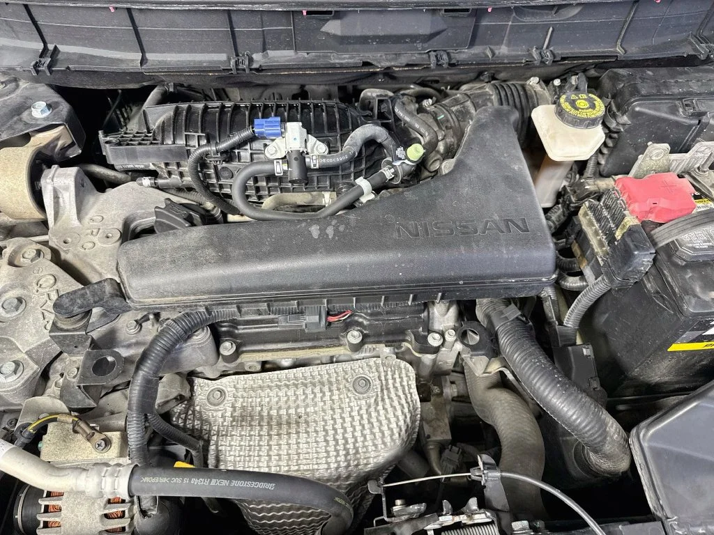 Used 2016 Gray Nissan SV image 36