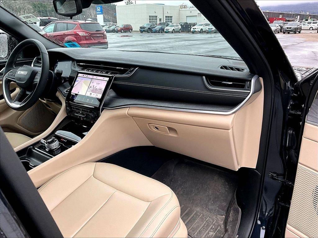 Used 2024 Black Jeep Limited image 13