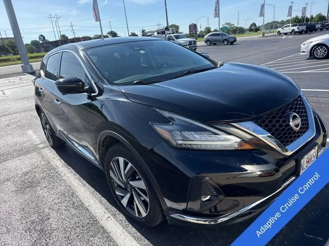Used 2023 Black Nissan SL image 3