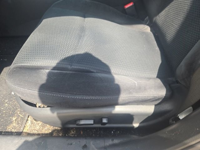 Used 2015  Nissan 2.5 S image 8