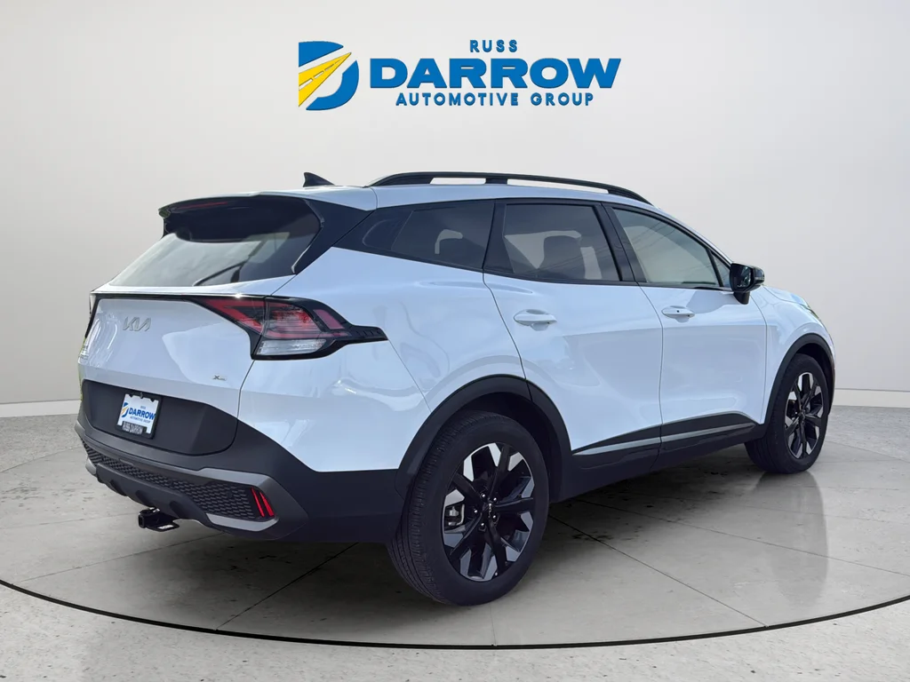 Used 2024 White Kia X-Line image 5