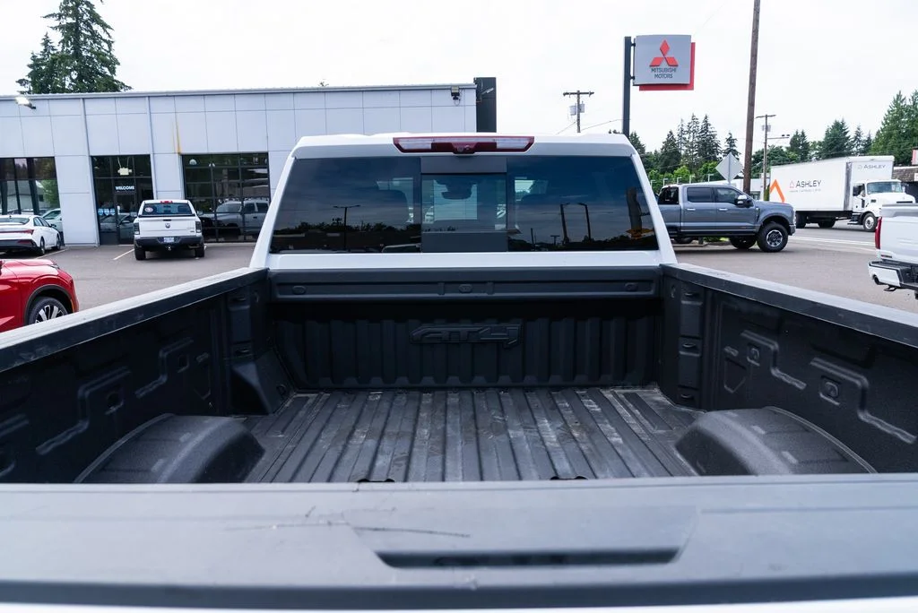 Used 2024 White GMC AT4 image 8