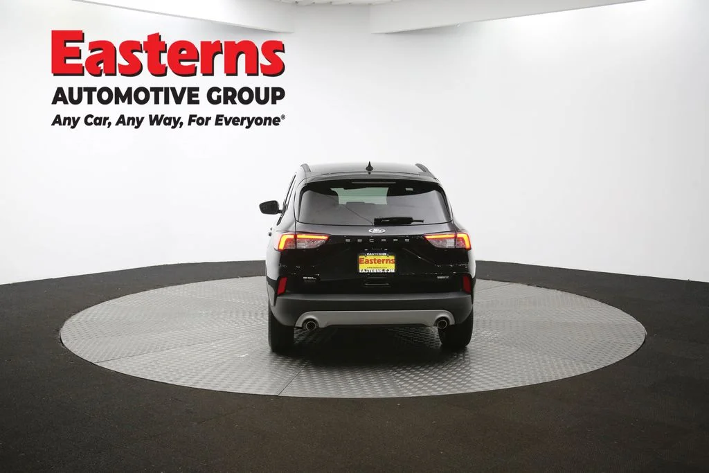 Used 2021 Black Ford SEL image 36