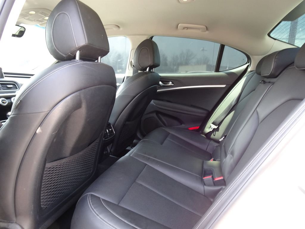 Used 2021 White Genesis 2.0T image 14