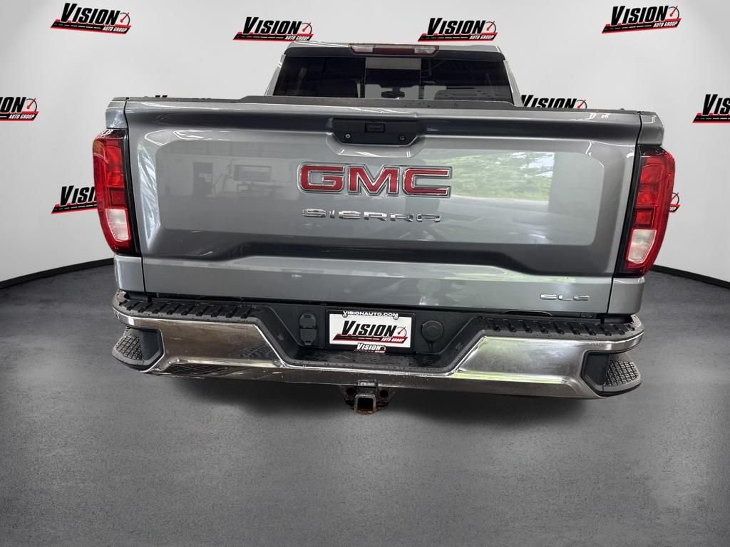 Used 2019 Gray GMC SLE image 6