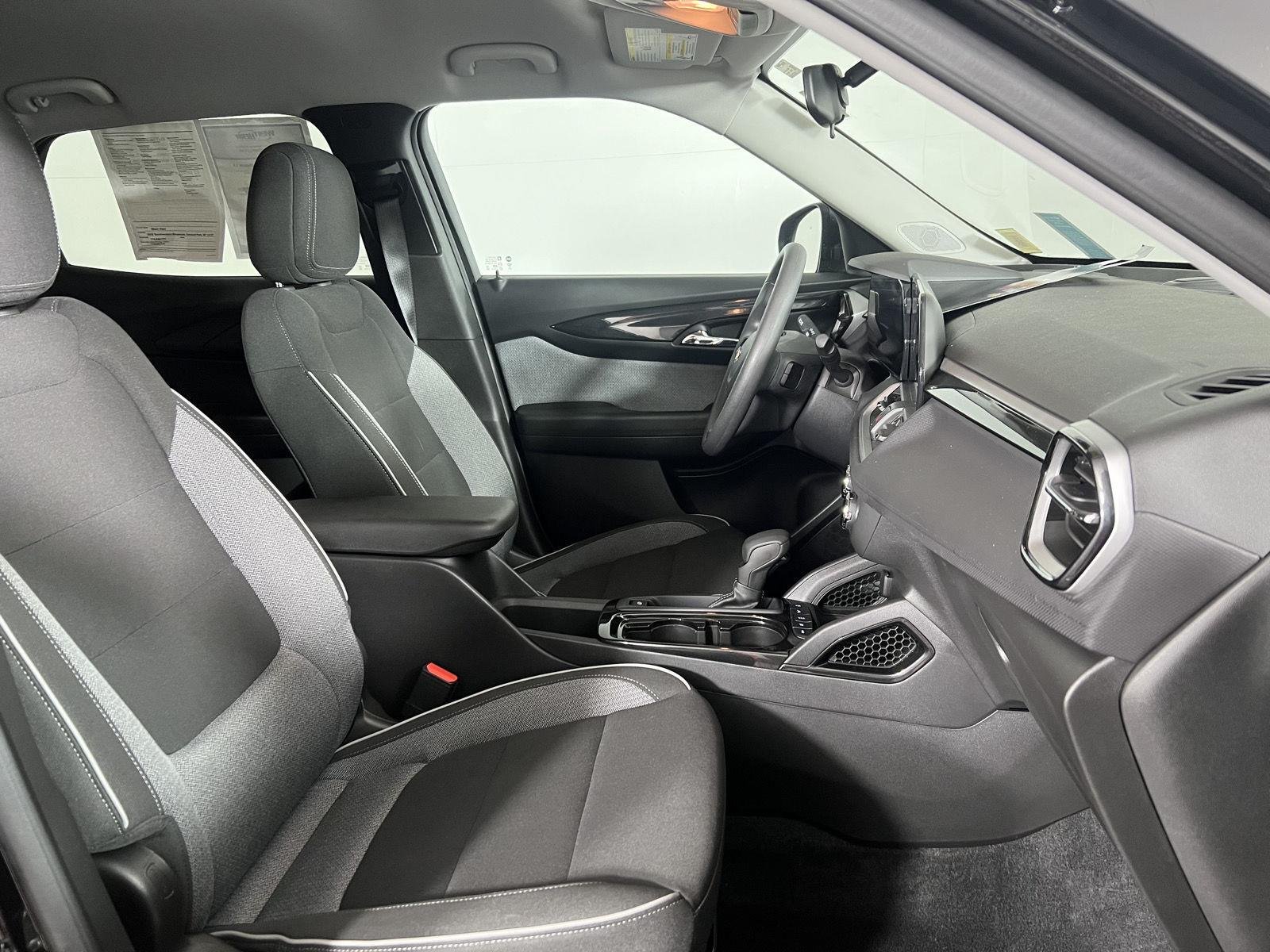 Used 2025 Mosaic Black Metallic Chevrolet LS image 20