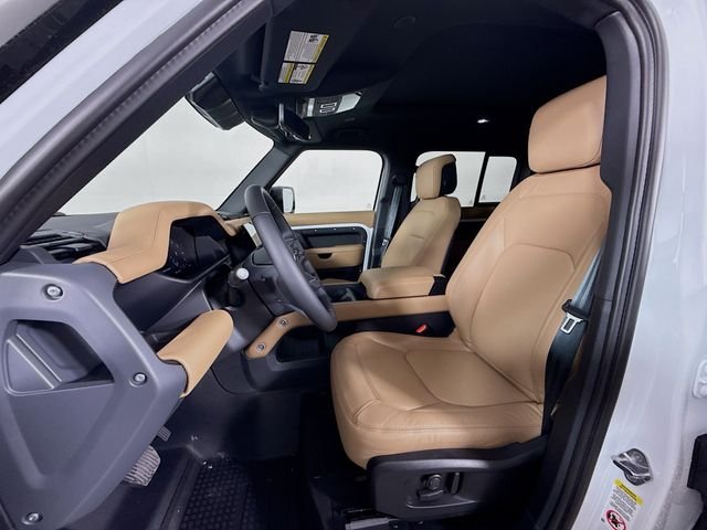 New 2026 Fuji White Land Rover X-Dynamic SE image 11