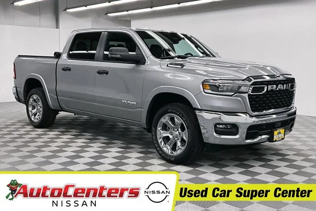 2025 RAM 1500 Big Horn/Lone Star 4x4 Crew Cab 5'7's photo