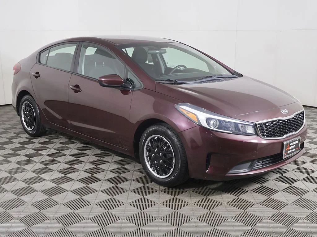 Used 2018 Kia FORTE LX with VIN 3KPFK4A76JE175675 for sale in Parma, OH