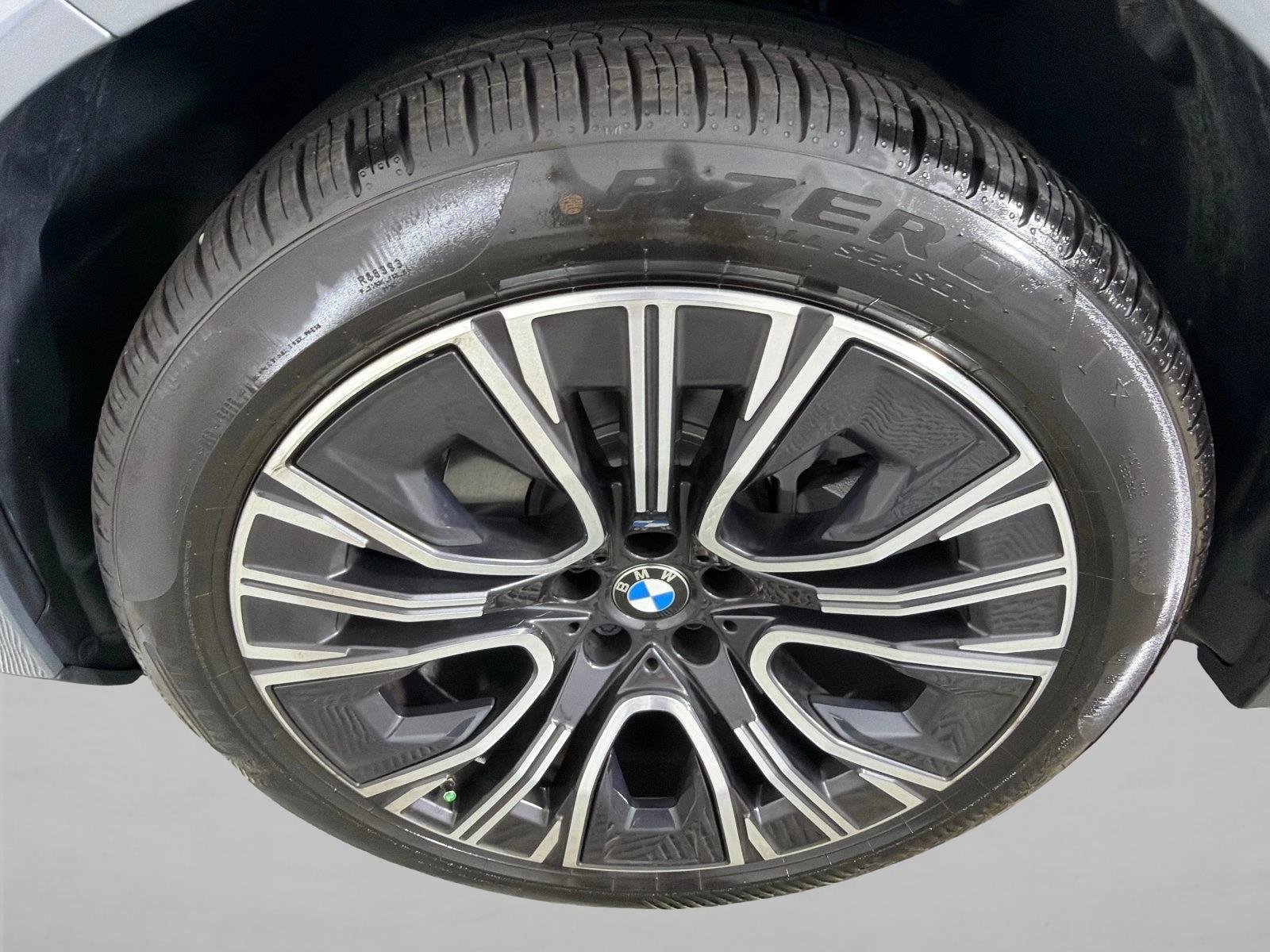 Used 2026 Skyscraper Grey Metallic BMW 30 xDrive image 12