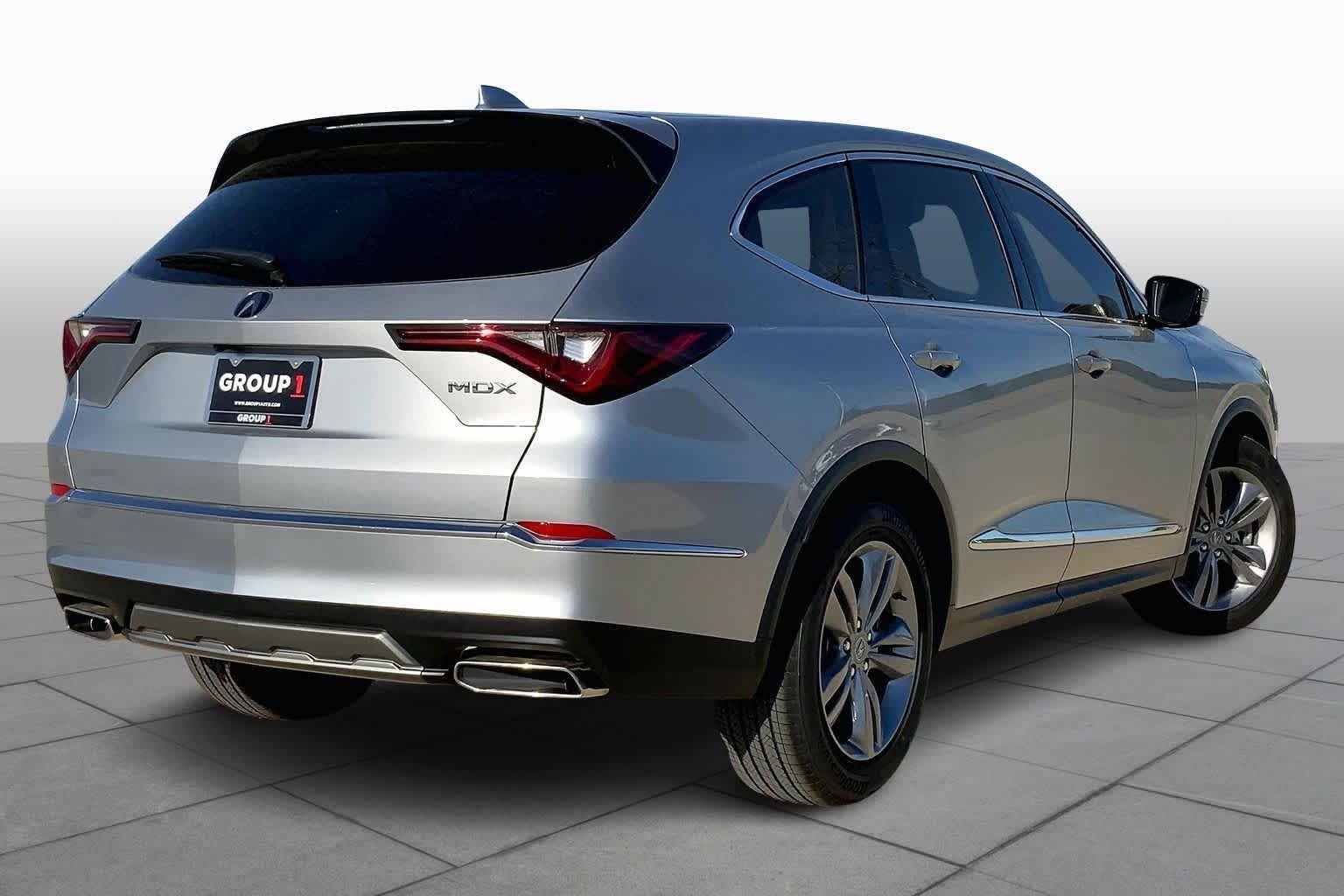 Used 2026 Solar Silver Metallic Acura  image 12