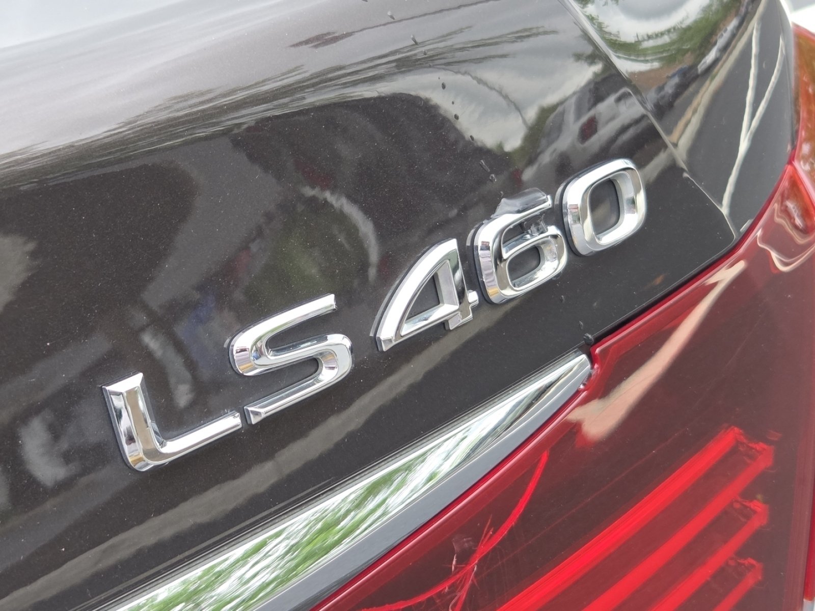 Used 2015 Pearl Lexus 460 image 16