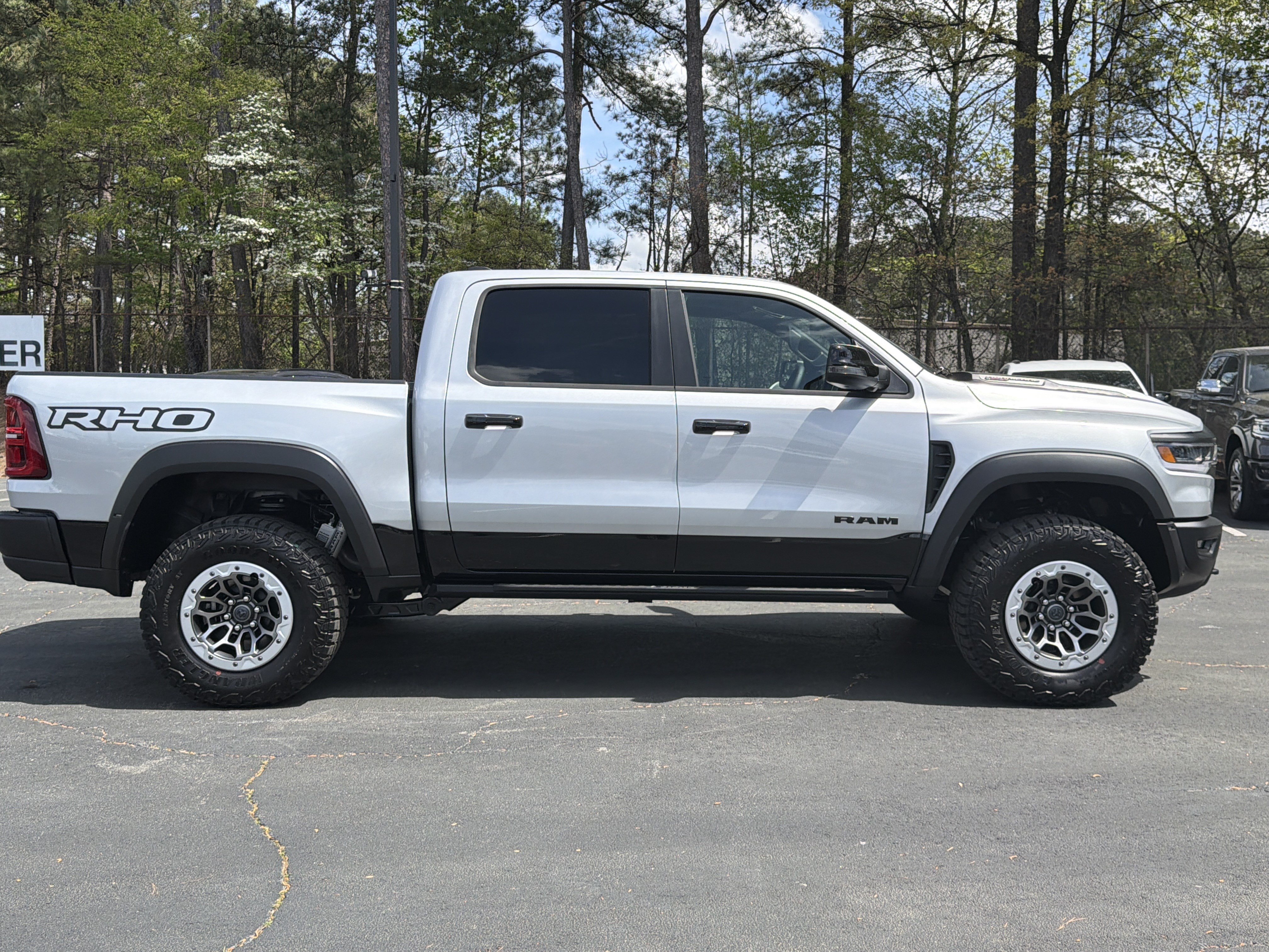 2026 RAM 1500 RHO - Photo 9