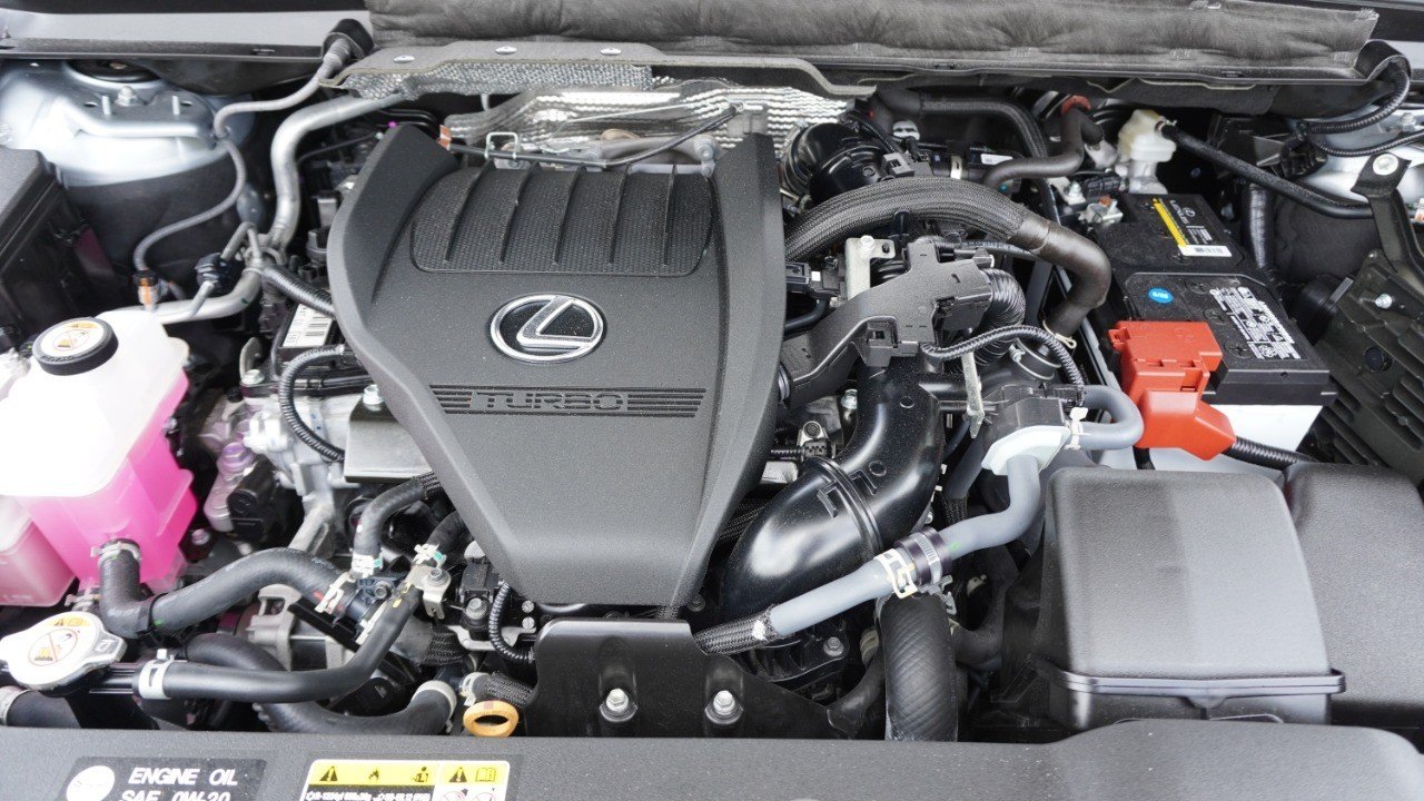 Certified Used 2024 Silver Lexus RX 350 Premium image 36