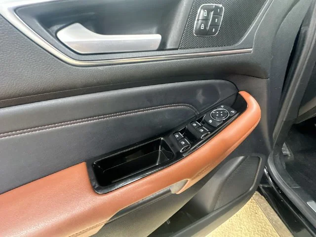 Used 2018 Black Ford Titanium image 23