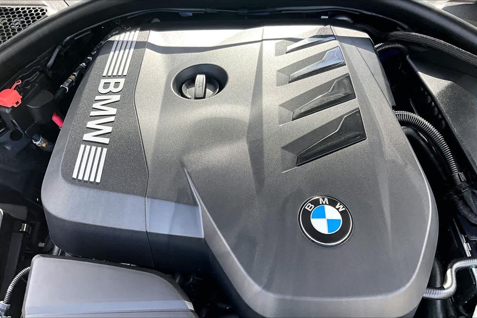 Used 2026 Skyscraper Grey Metallic BMW 330i NA image 31