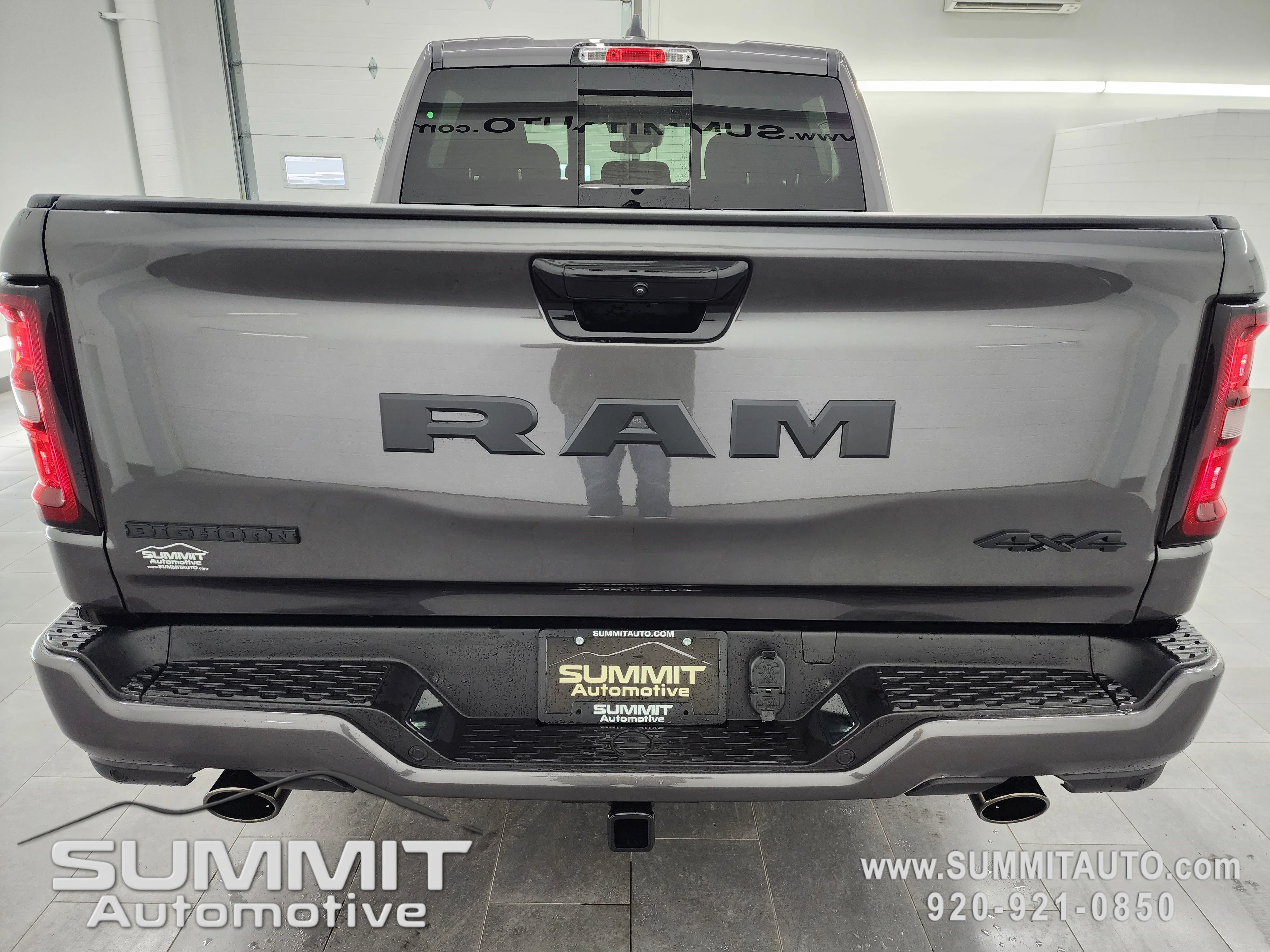 New 2026 Granite Crystal Metallic Clear-Coat Exterior Paint RAM Big Horn/Lone Star image 29