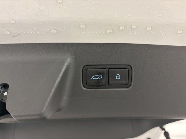 New 2026 White Hyundai SEL image 30