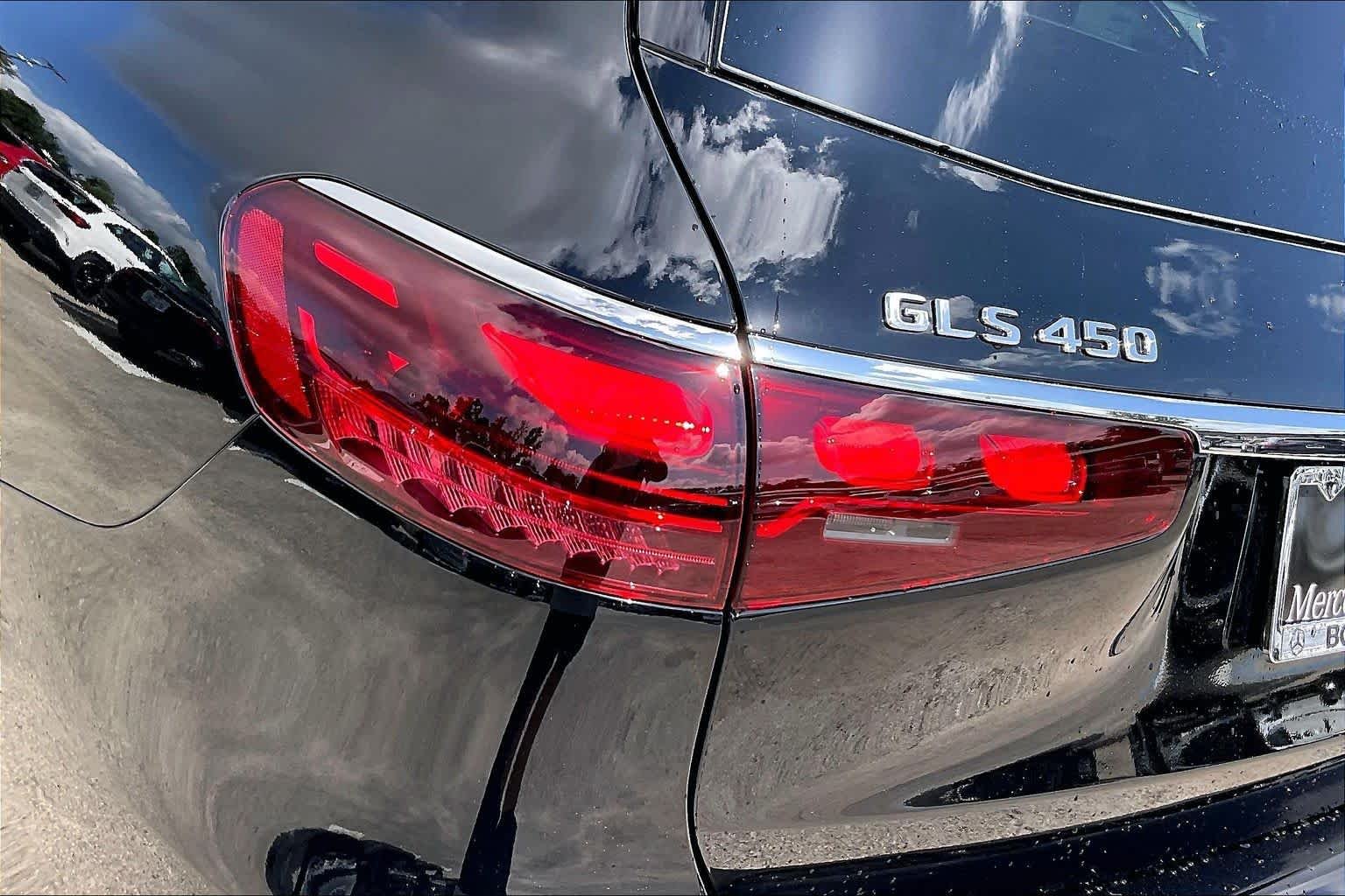 New 2026 Black Mercedes-Benz GLS 450 image 5
