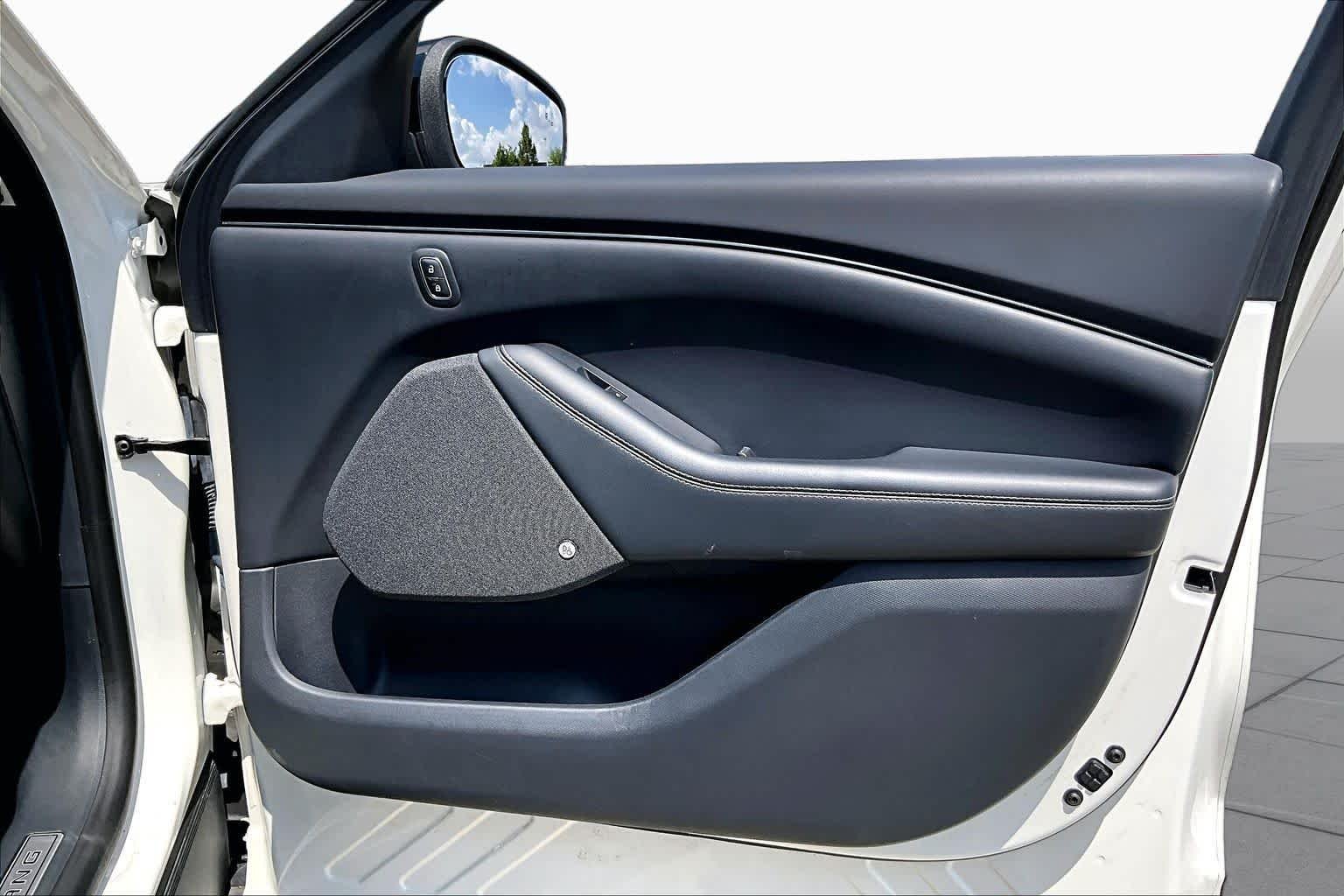 Used 2022 Star White Metallic Tri-Coat Ford Premium image 20