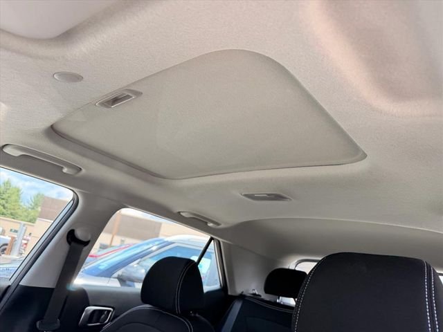 Used 2026 Silver Hyundai SEL image 15