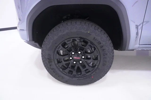 New 2026 Sterling Metallic GMC Elevation image 12