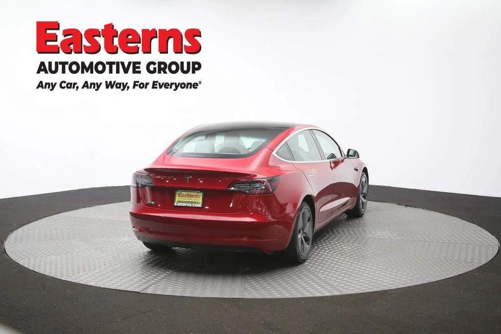 Used 2018 Red Tesla Long Range image 35