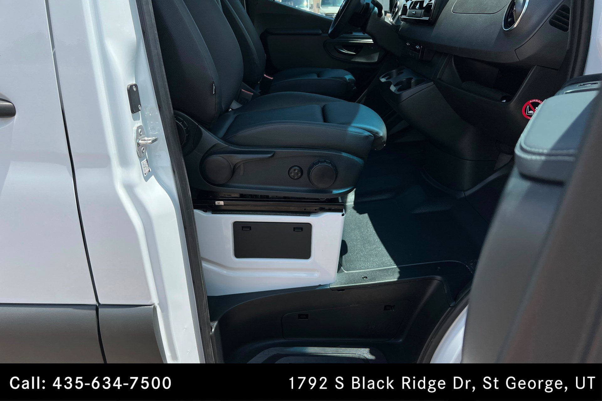 Used 2026 Arctic White Mercedes-Benz  image 21