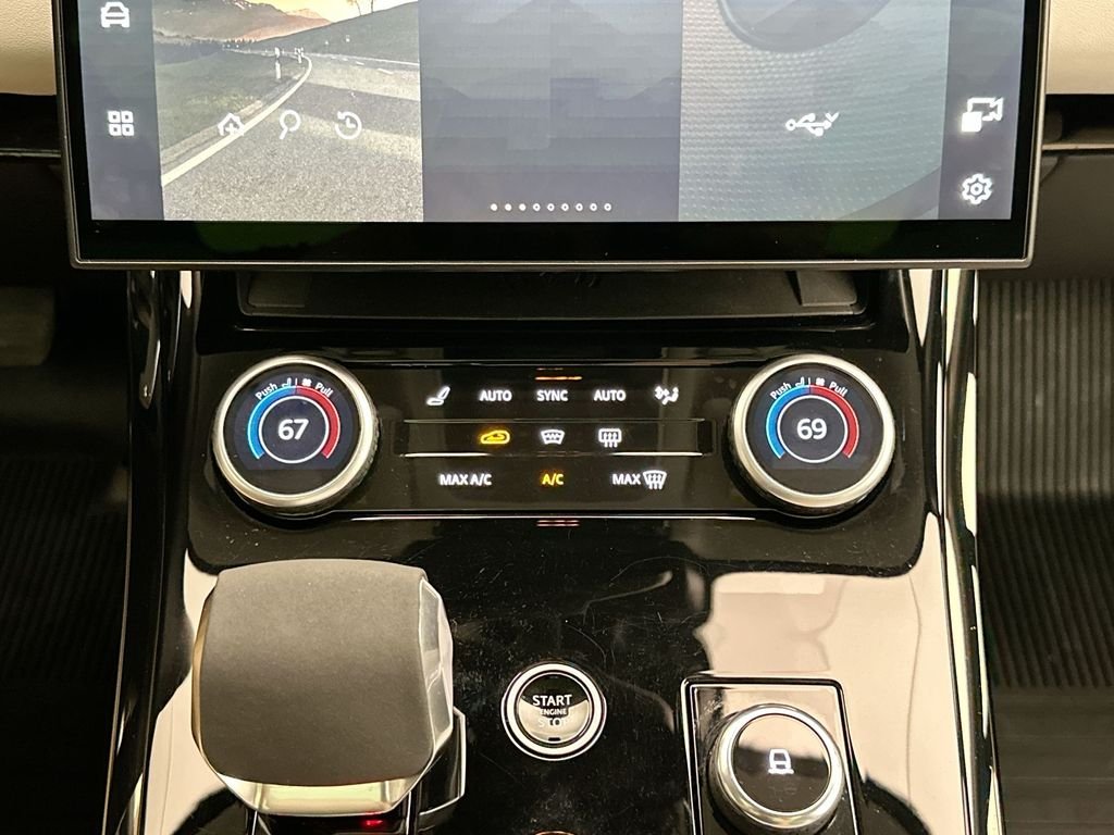 Used 2023 Fuji White Land Rover SE image 25