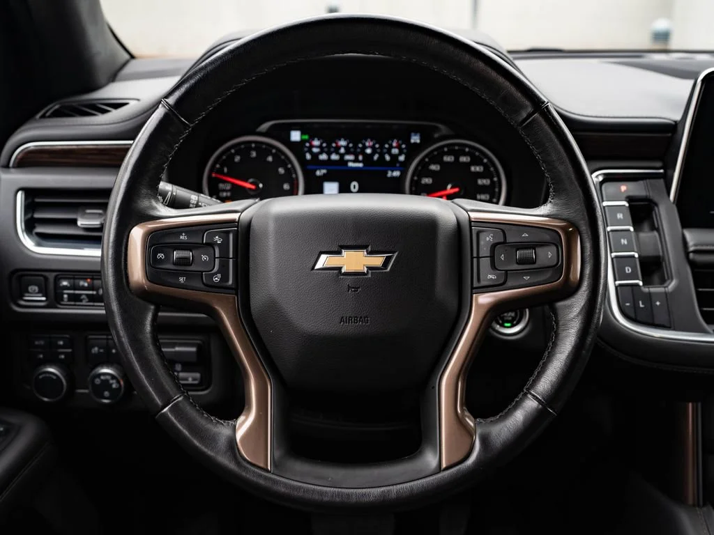 Used 2021 Summit White Chevrolet High Country image 42