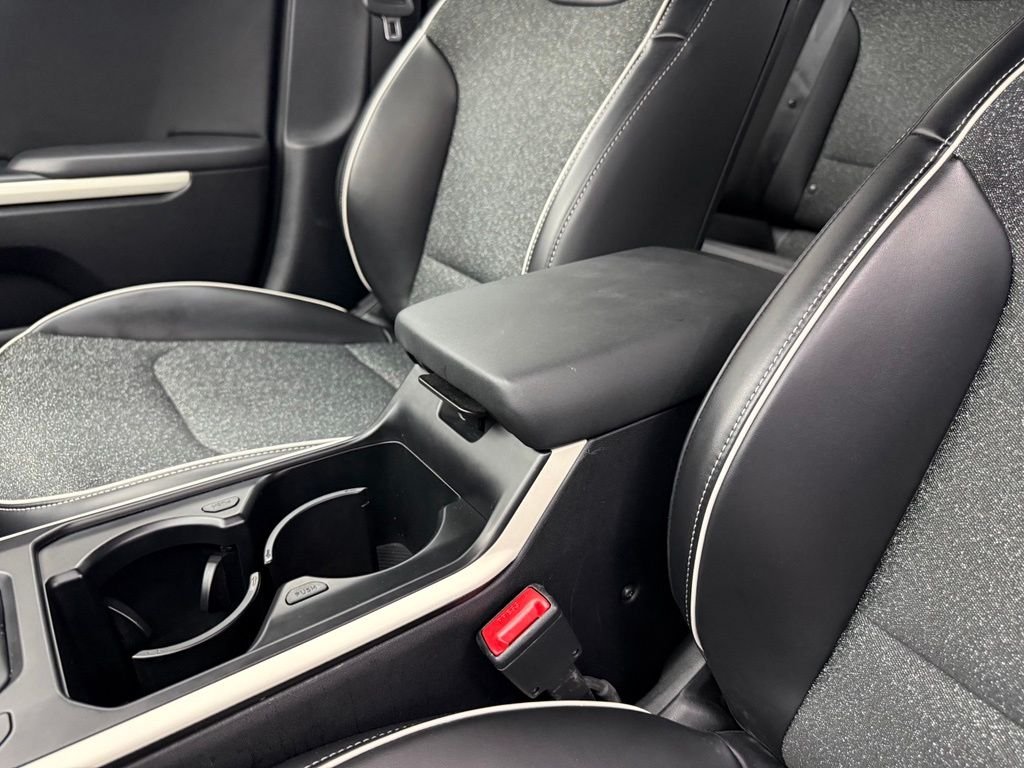 Used 2025 Red Kia GT-Line image 25