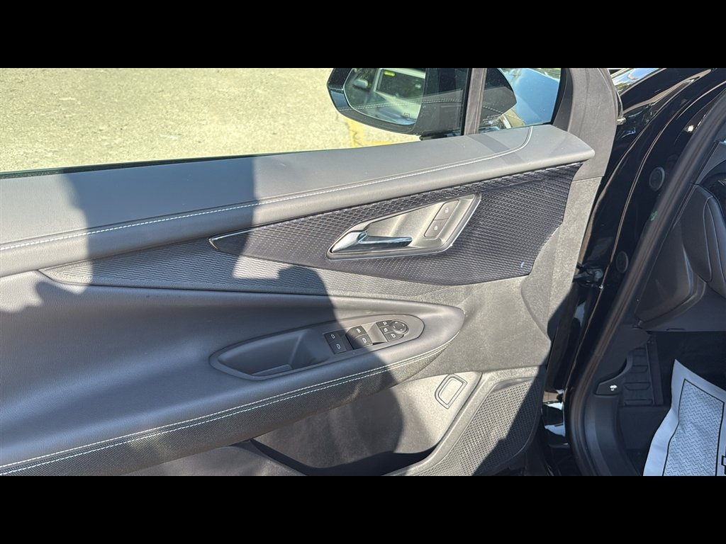 2025 Chevrolet Blazer EV LT - Photo 7