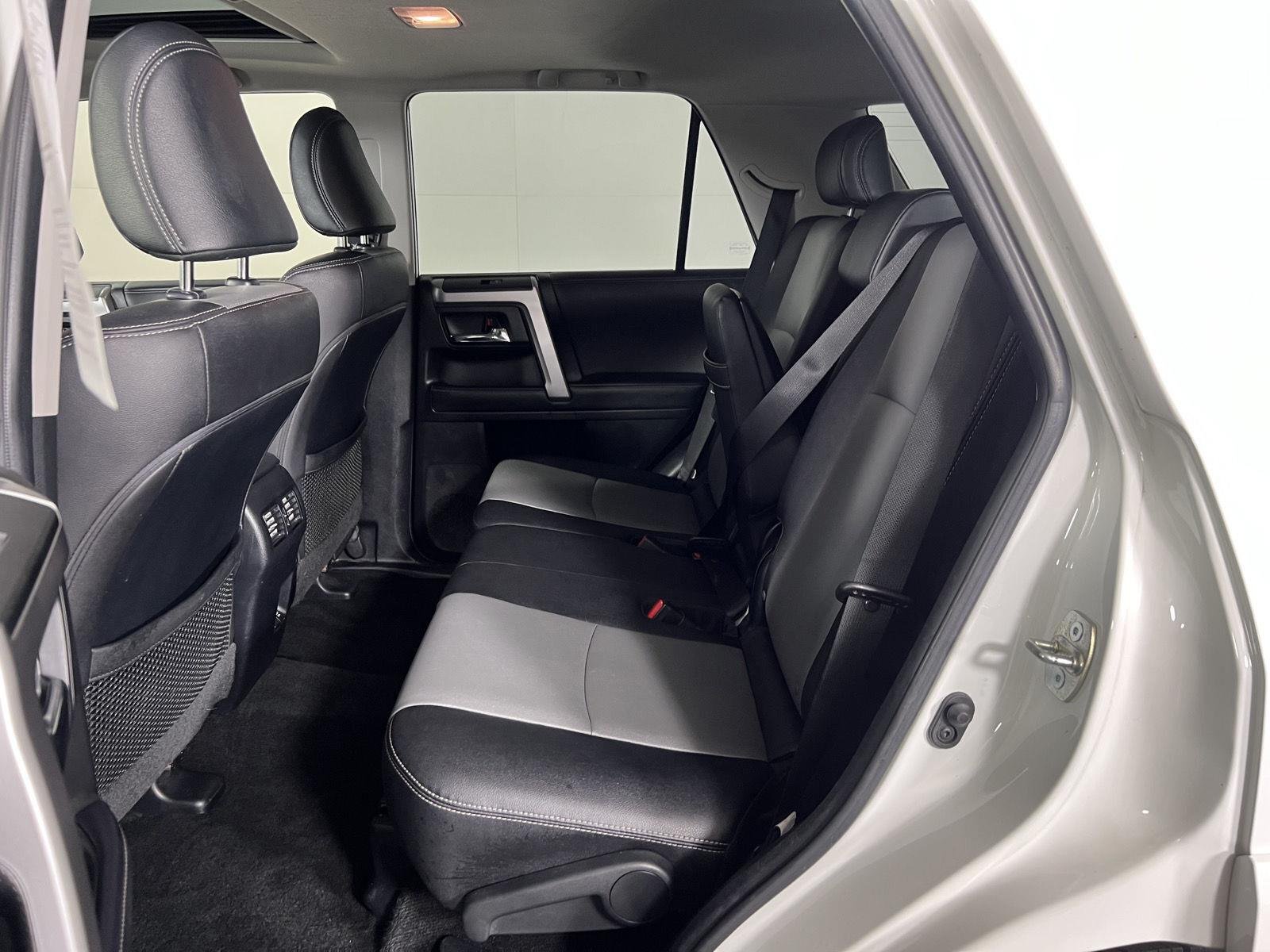 Used 2022 White Toyota SR5 Premium image 25