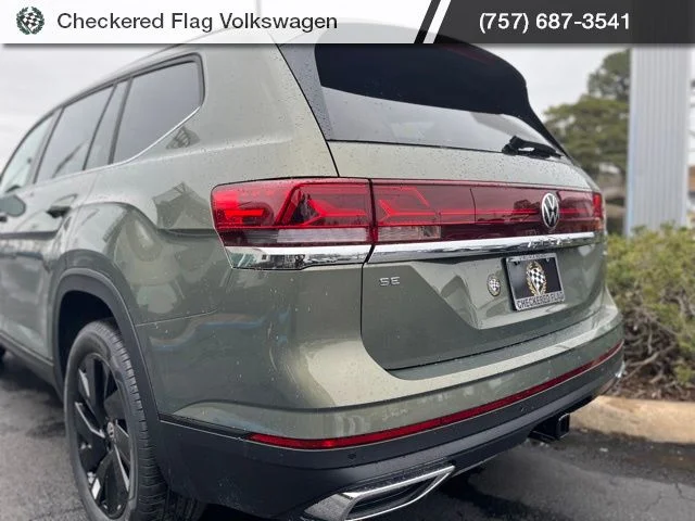 New 2026 Green Volkswagen 2.0T SE w/Technology image 10