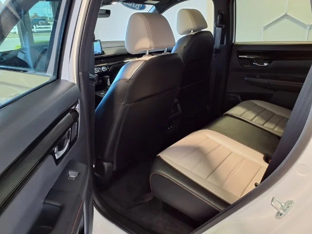 2025 Honda CR-V Sport Touring - Photo 18