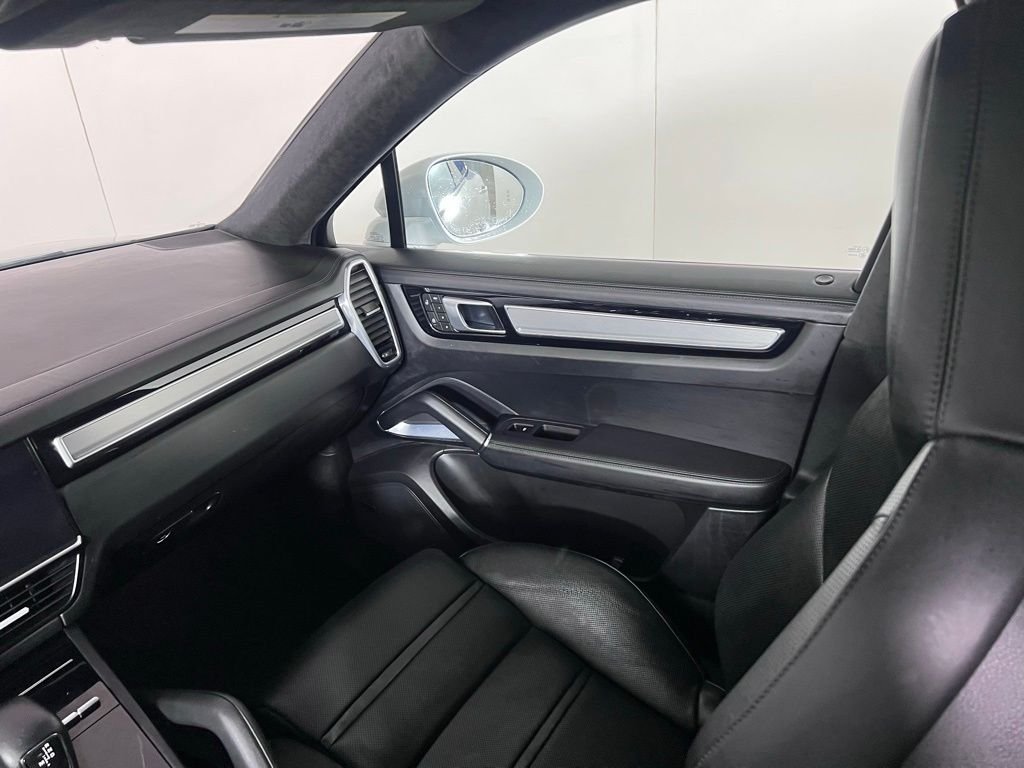 Used 2023 White Porsche Turbo image 29