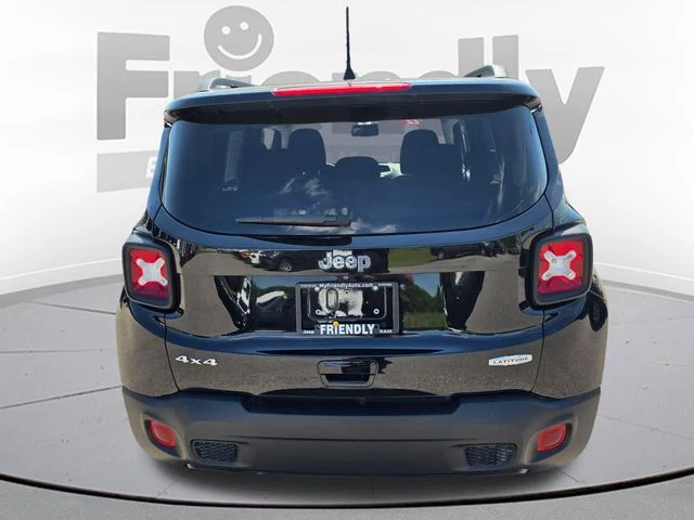 Used 2022 Black Jeep Latitude image 6