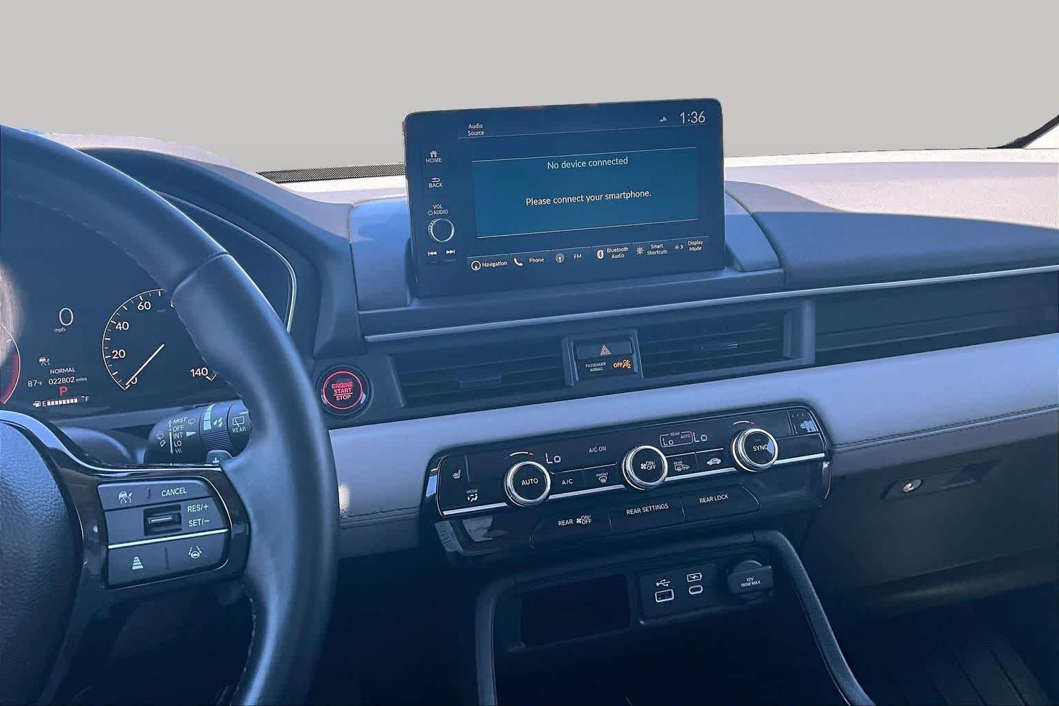 Used 2025 Platinum White Pearl Honda Touring image 6
