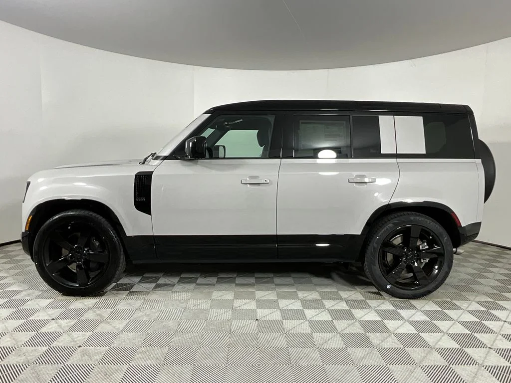 New 2026 Borasco Grey Land Rover X-Dynamic SE image 6