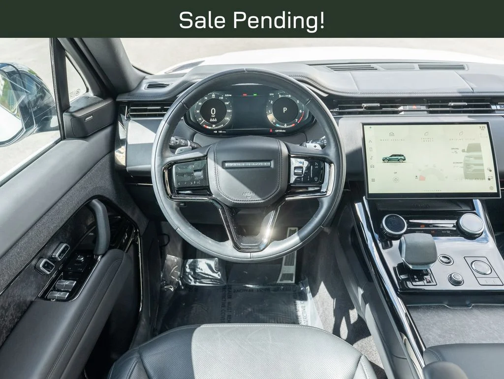 Certified Used 2023 White Land Rover SE Dynamic image 13