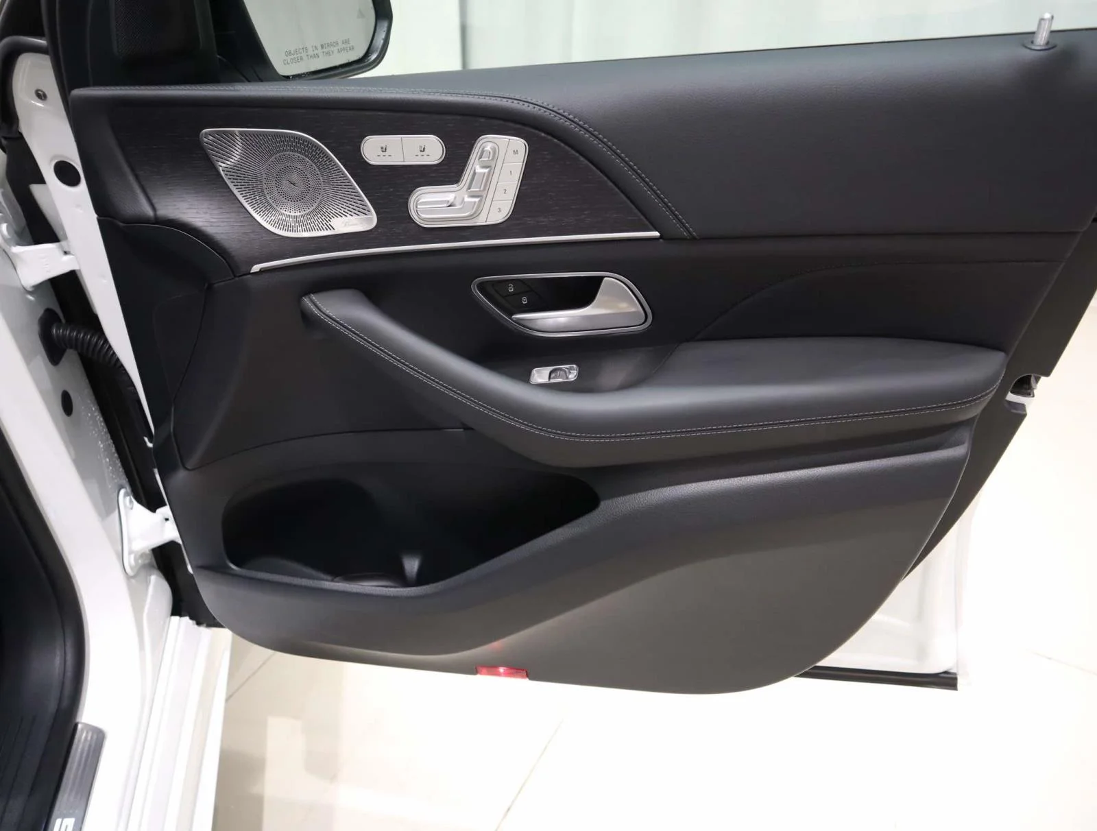 Used 2025 Polar White Mercedes-Benz AMG® GLE 53 4MATIC+ Coupe image 15