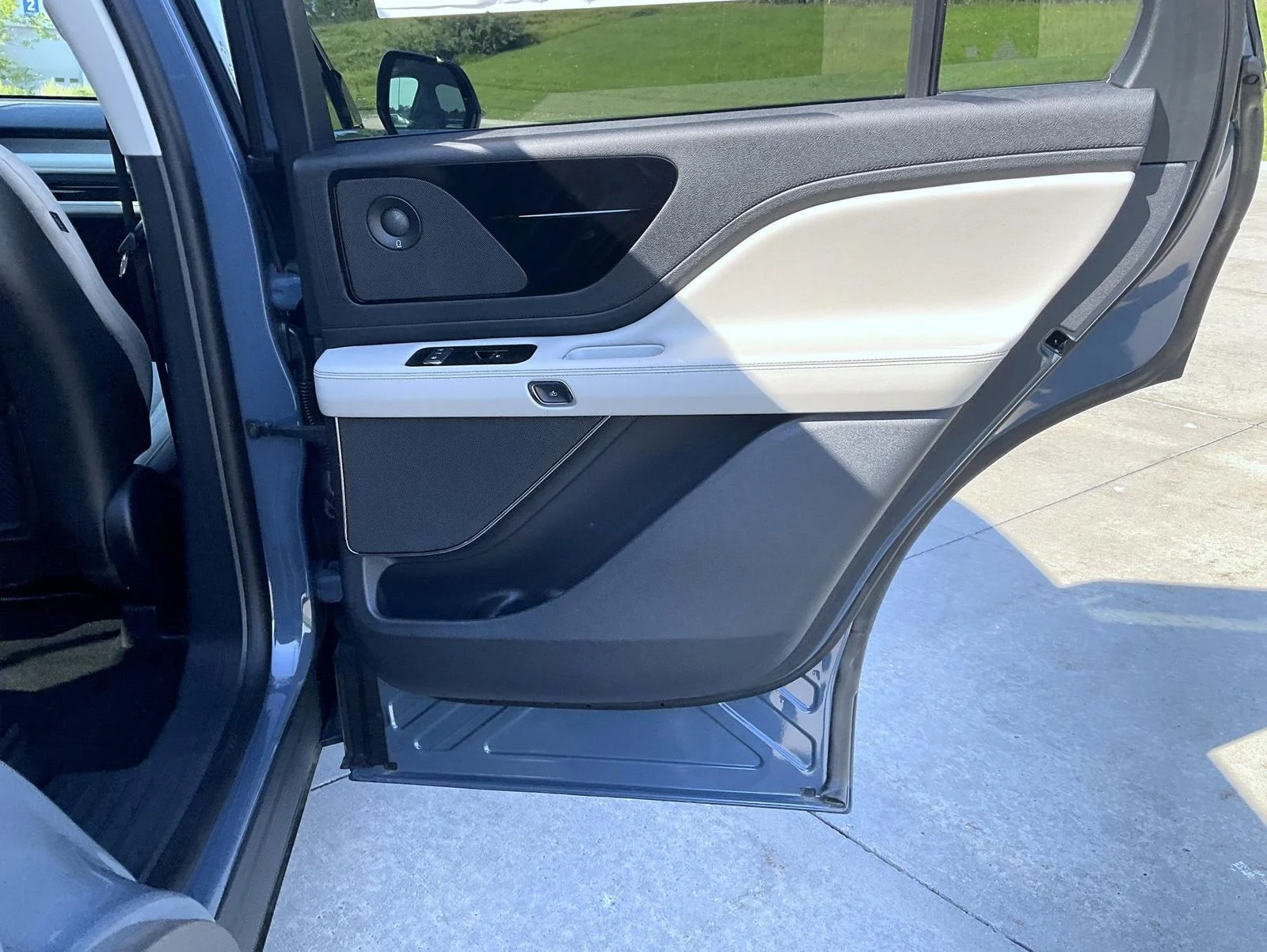 2026 Lincoln Aviator Reserve - Photo 17