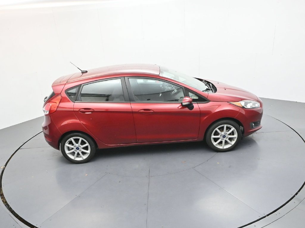Used 2015 Red Ford SE image 23