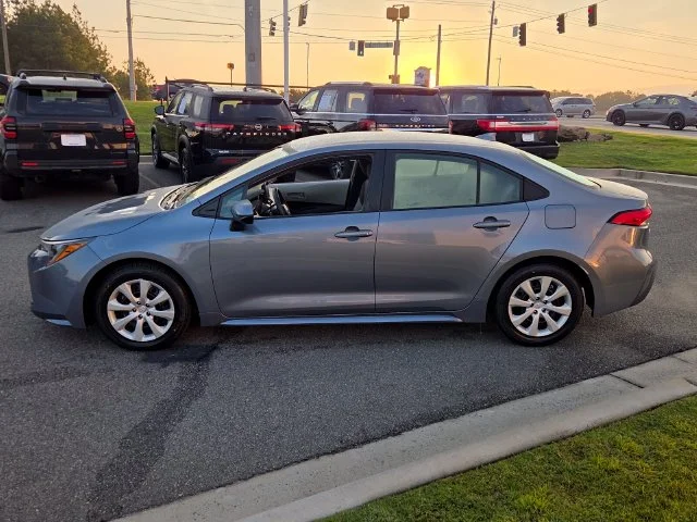 Used 2024  Toyota LE image 4