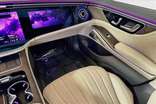 New 2027 MANUFAKTUR Moonlight White Metallic Mercedes-Benz S 500 image 51
