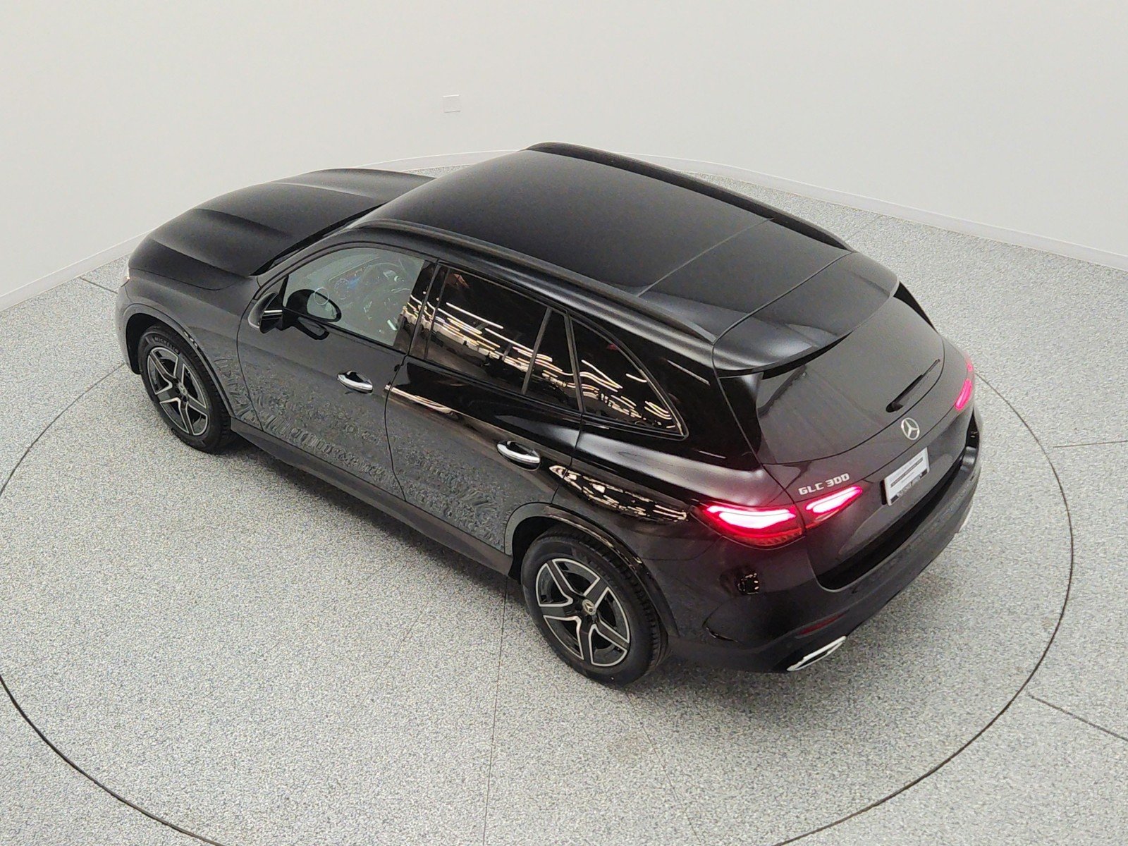 Certified Used 2023 Black Mercedes-Benz GLC 300 SUV image 28