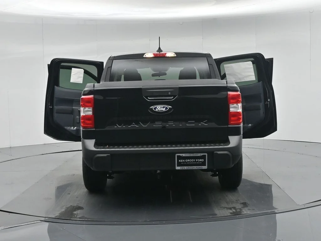 New 2026 Shadow Black Ford XL image 28