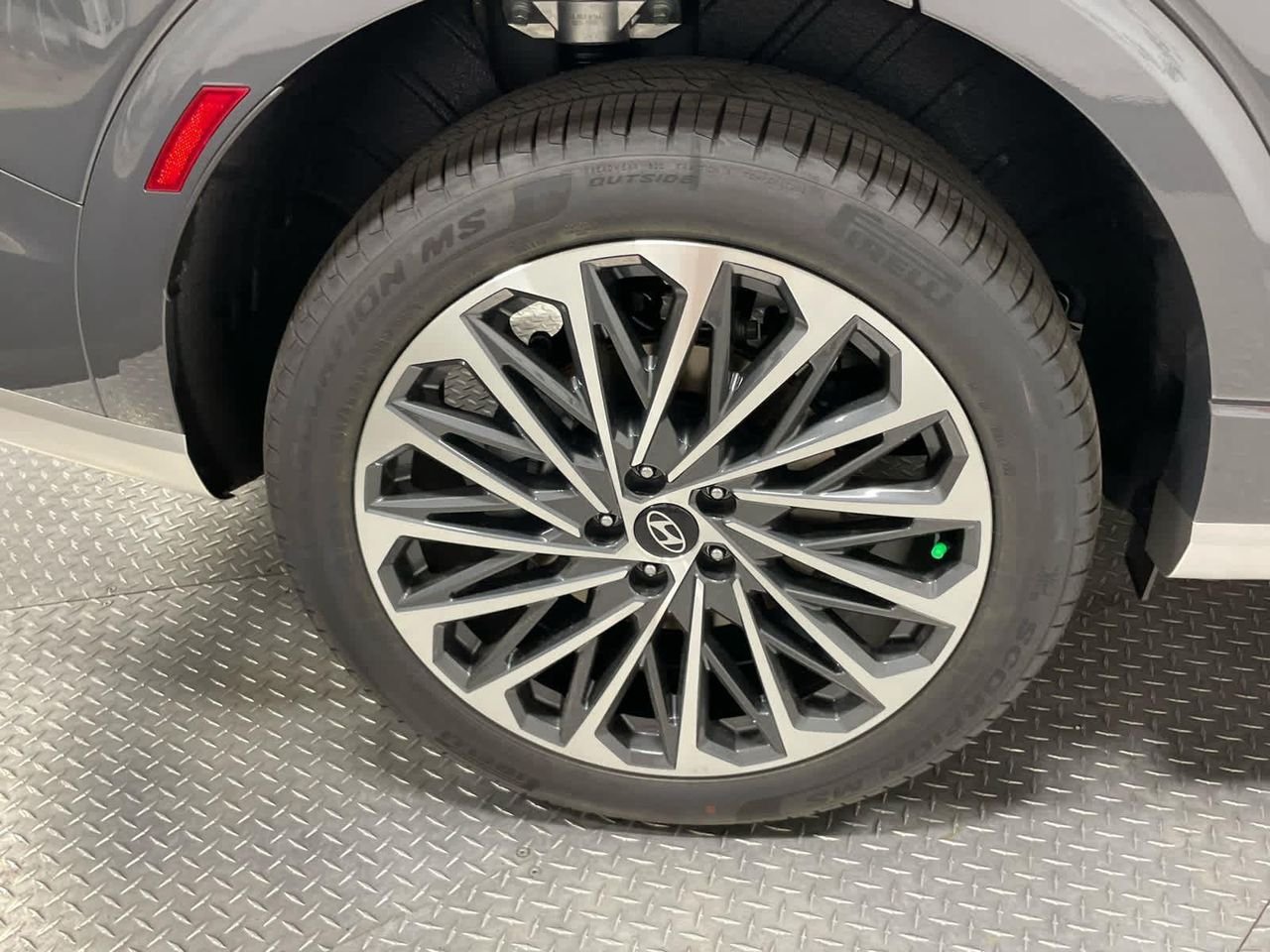 New 2026 Ecotronic Gray Pearl Hyundai Calligraphy AWD image 17